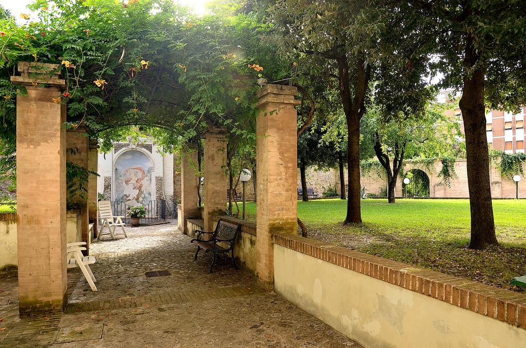 Palazzo Pierantoni Foligno