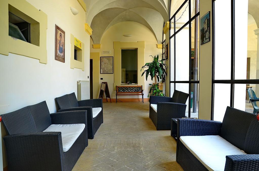 Palazzo Pierantoni Hostel *