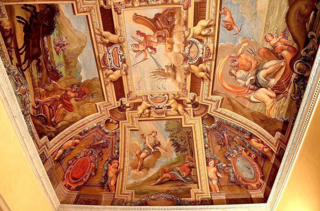 Palazzo Pierantoni Hostel